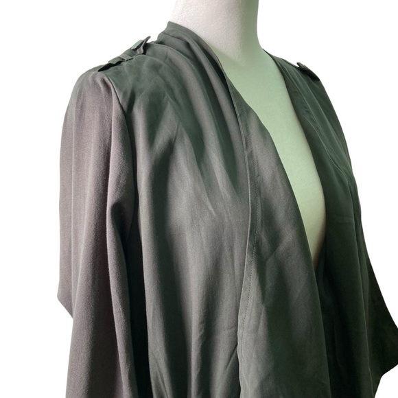 Carolina Belle Montreal Waterfall Open Front Draped Mixed Media Jacket (Size 1X) - Picture 3 of 13